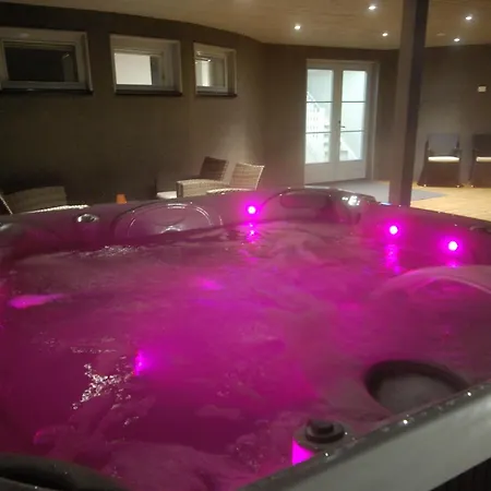 Chalet Tapion Huvilat